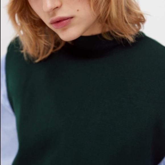 ZARA Shoulder Pad Knit Top - Picture 2 of 6